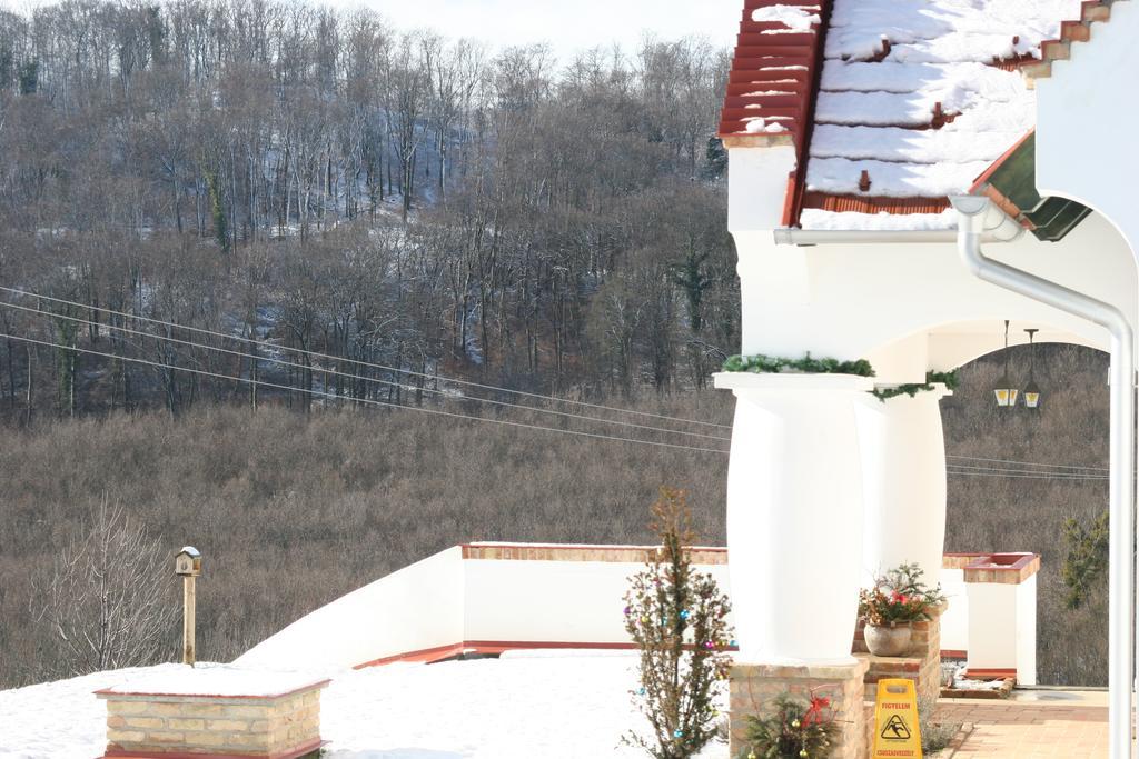 Palos Resort Zalacsány Exteriör bild